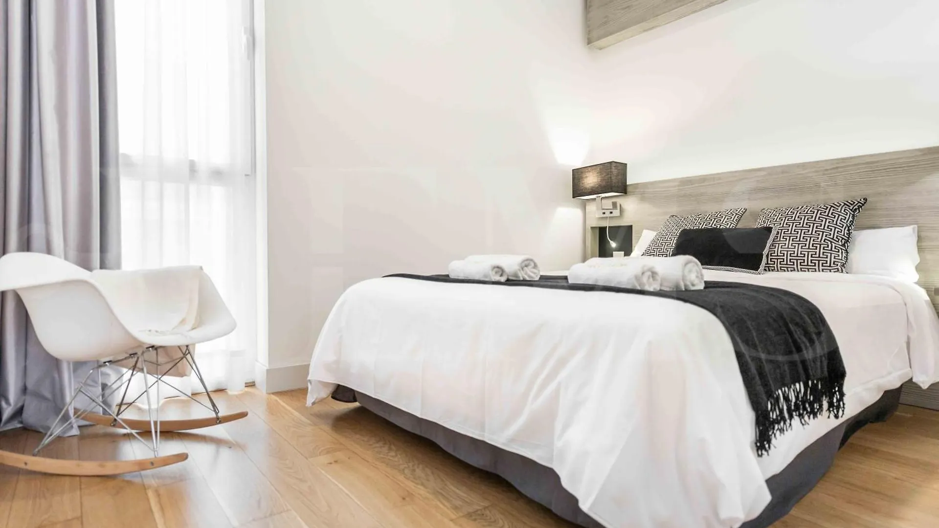 מאלגה Inviting Apartment In Historic Center By Rems